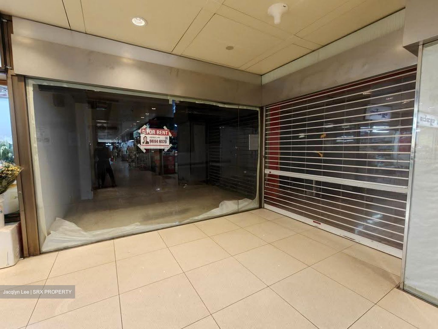 Peninsula Plaza (D6), Retail #639825701